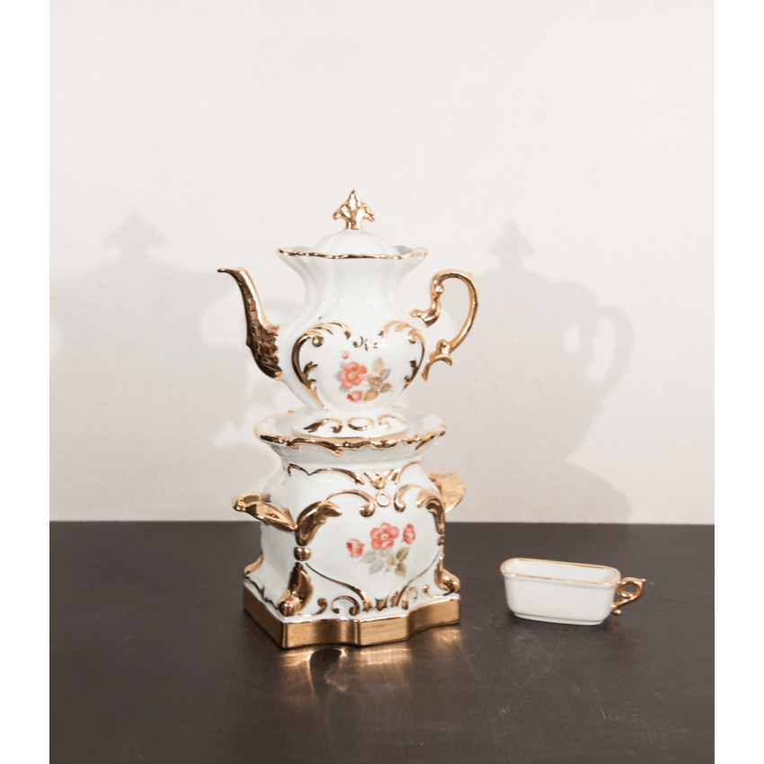 Tout-en-un : Théière, sucrier et pot à lait - Limoges Tout-en-un : Théière, sucrier et pot à lait - Limoges