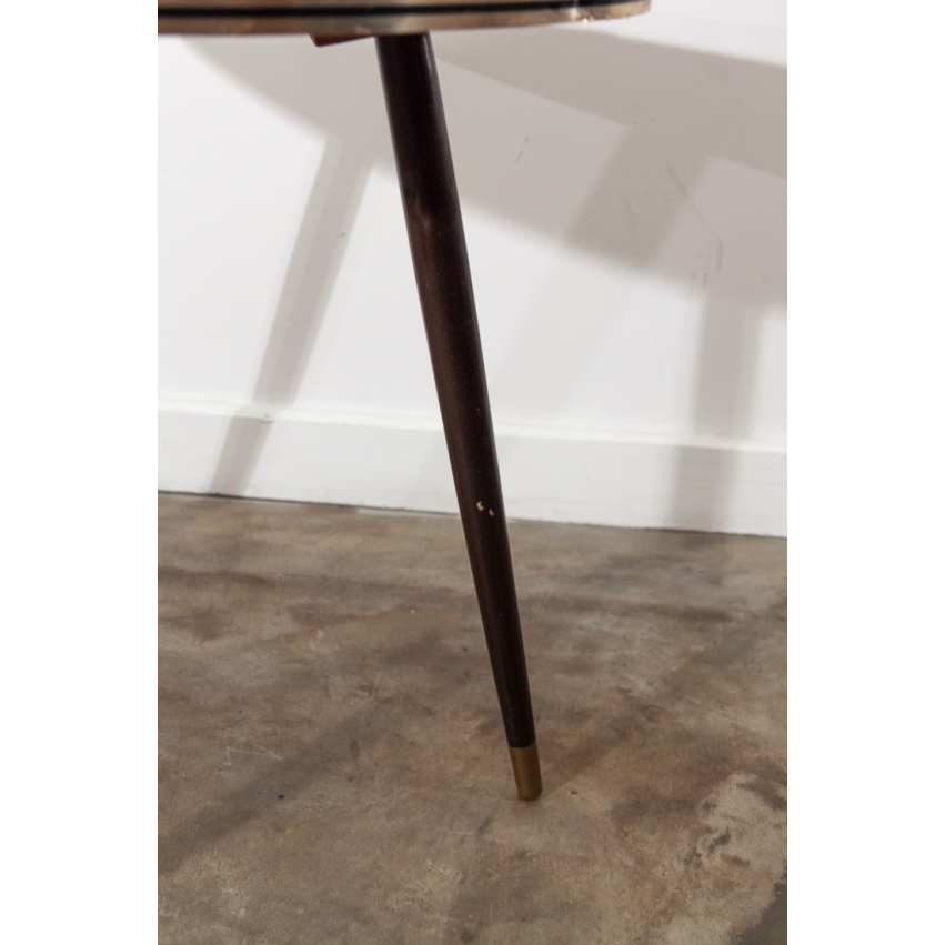 Table basse triangulaire et tripode (Formica et bois)